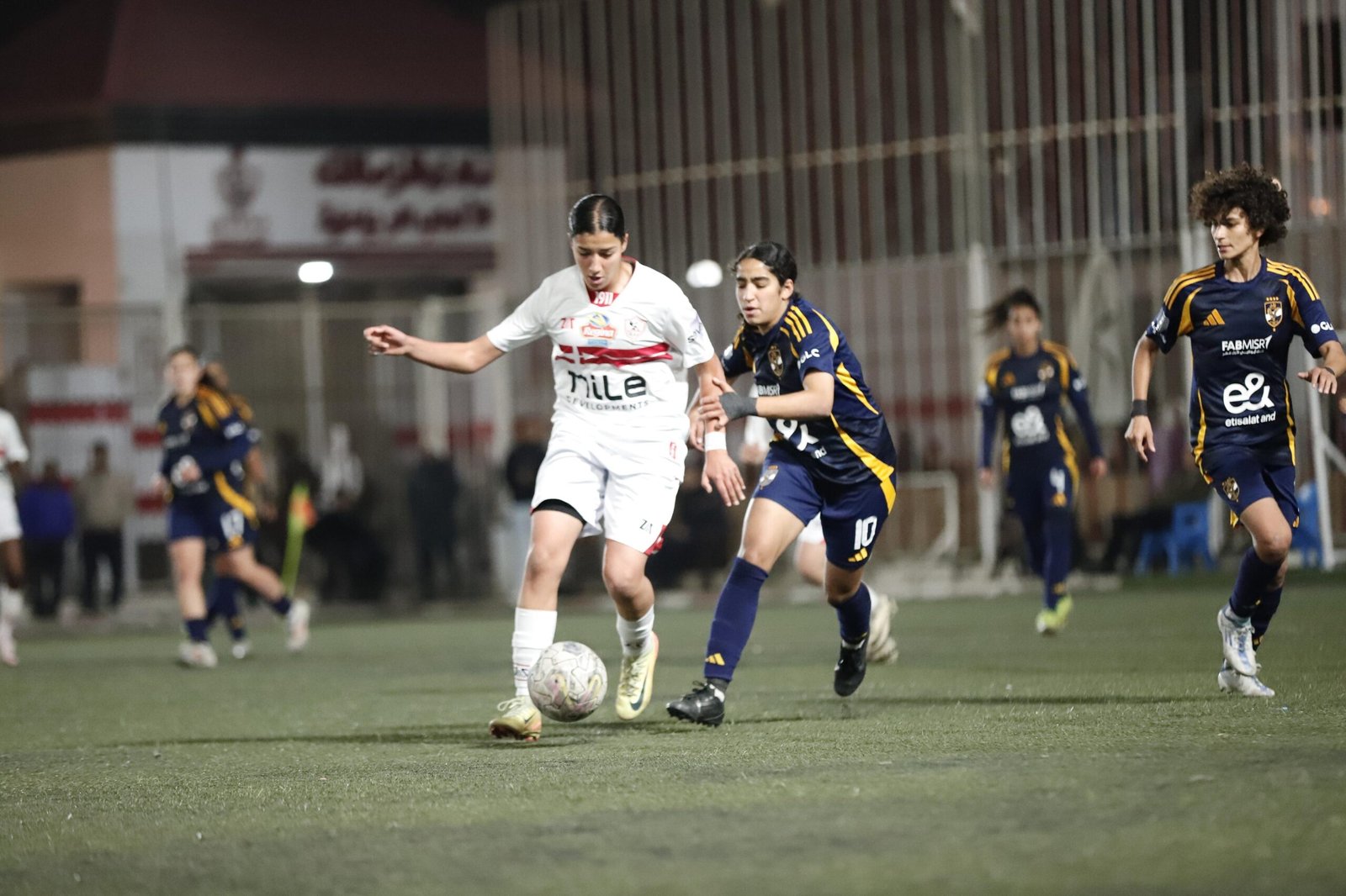 العارضة والقائم يحرمان الأهلي والزمالك من الفوز في قمة دوري السيدات