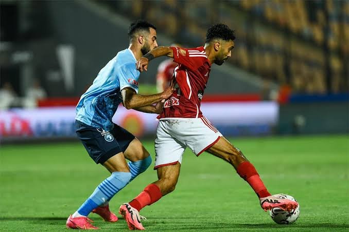 إثارة الدوري مستمرة.. تعادل الأهلي مع بيراميدز بهدف لمثله بالدوري المصري