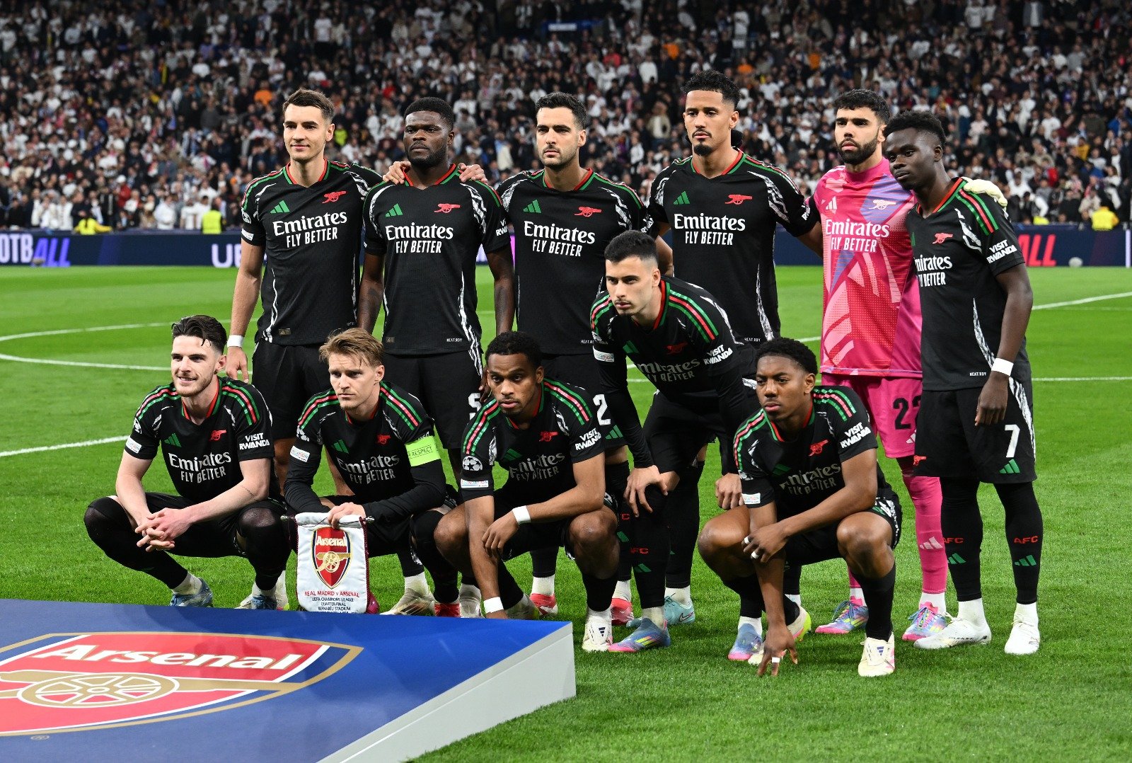 أرسنال يفوز على إبسويتش ويؤجل تتويج ليفربول بالدوري الإنجليزي