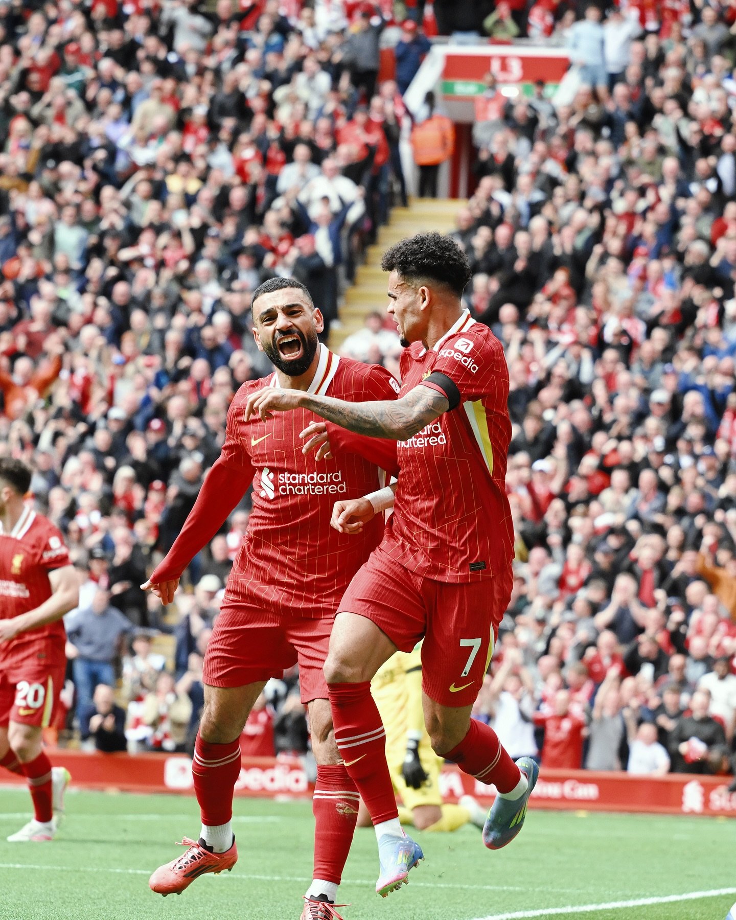 محمد صلاح ماكينة أرقام قياسية لا تتوقف